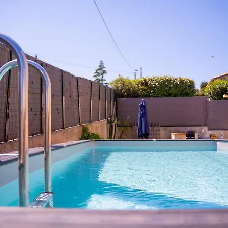 Casa de Férias Maison 3 Avec Piscine A *
